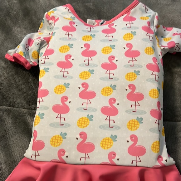 Girls floaty swimsuit size small/medium - Picture 2 of 7